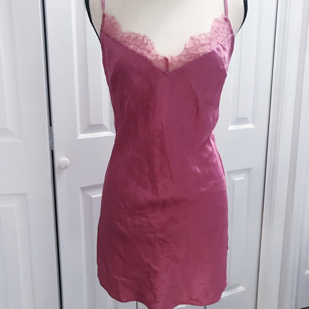 🏷$35 | VS Silky Slip ♥️FREE Gift♥️